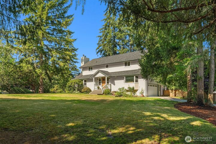 Property Photo: 11517 Tyler Place NE WA 98110