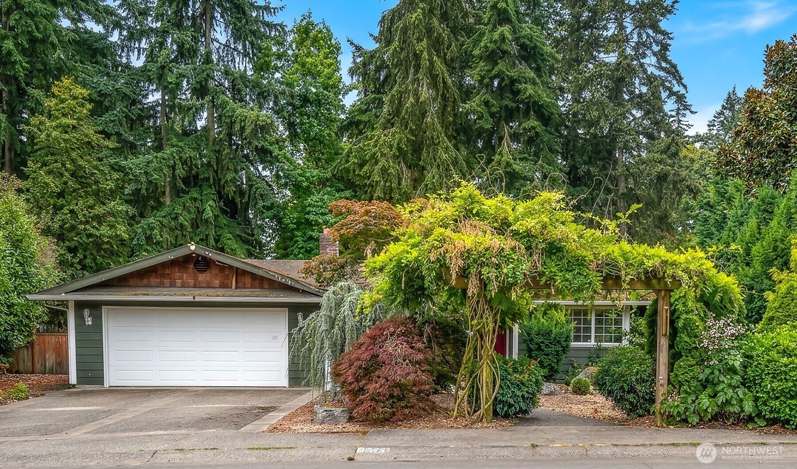 Property Photo:  10923 NE 120th Street  WA 98034 