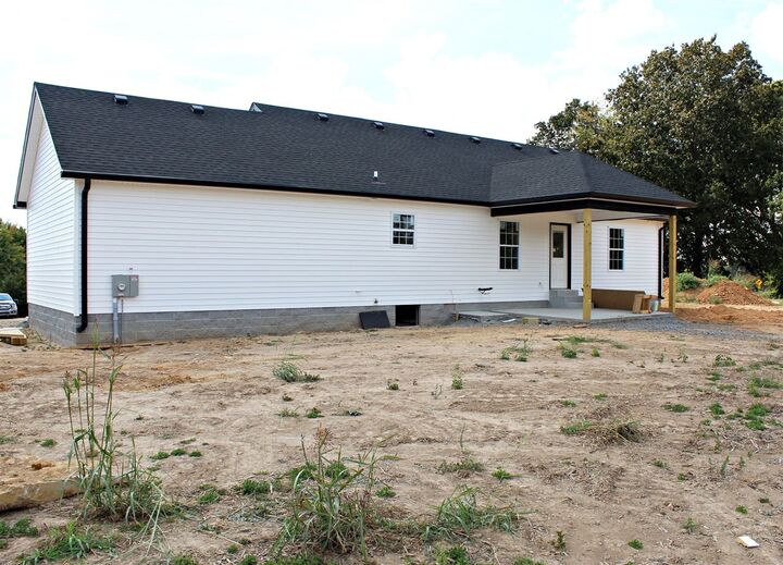 Property Photo: 3912 Cemetary Road KY 42164