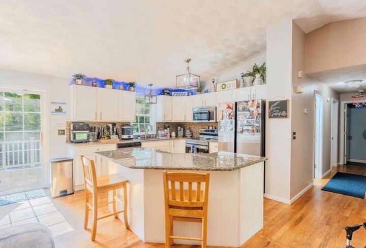 Property Photo:  61 Lonsdale Street  RI 02893 