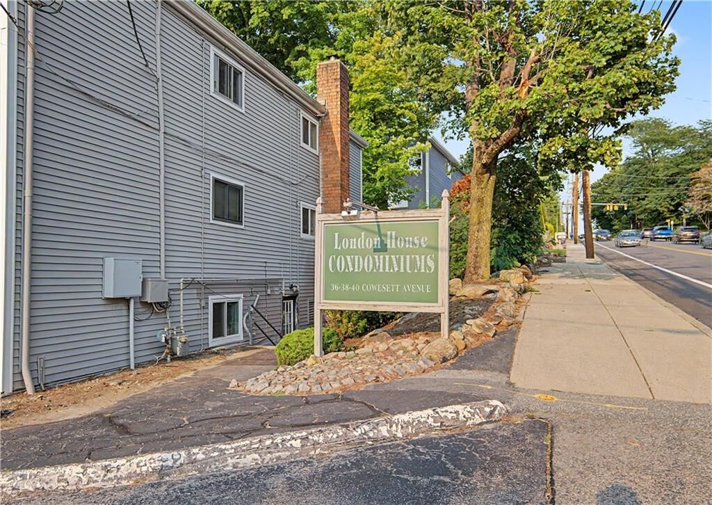 Property Photo:  40 Cowesett Avenue 27  RI 02893 