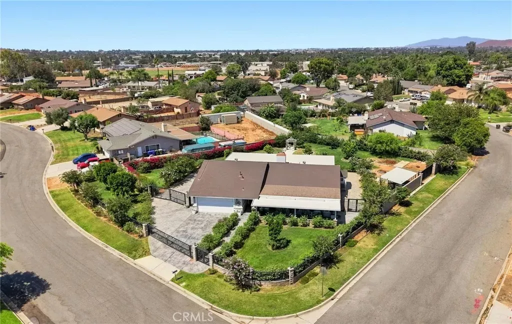 Property Photo: 8326 Saddle Creek Drive CA 92509