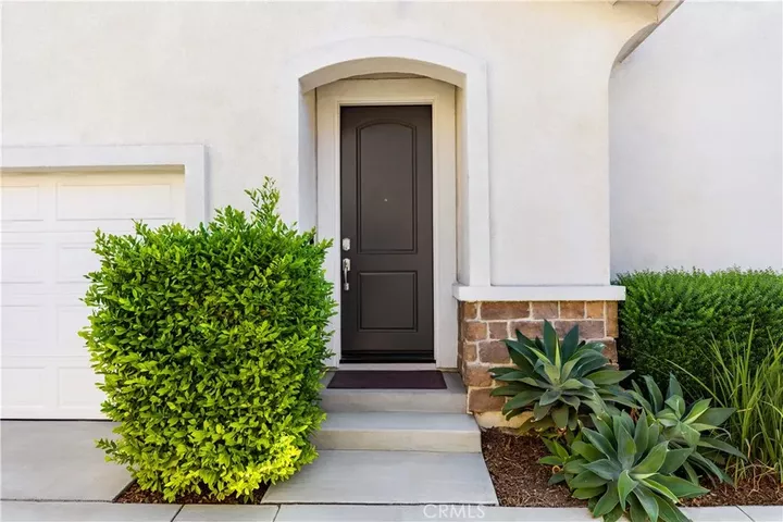 Property Photo:  6101 Sendero  CA 92880 