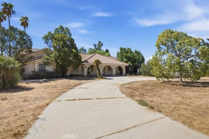 Property Photo:  18551 Warren Road  CA 92508 