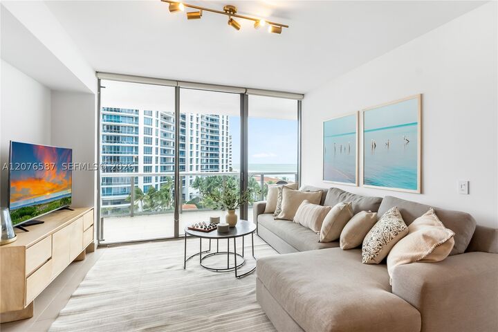 Property Photo:  5875 Collins Ave 903  FL 33140 