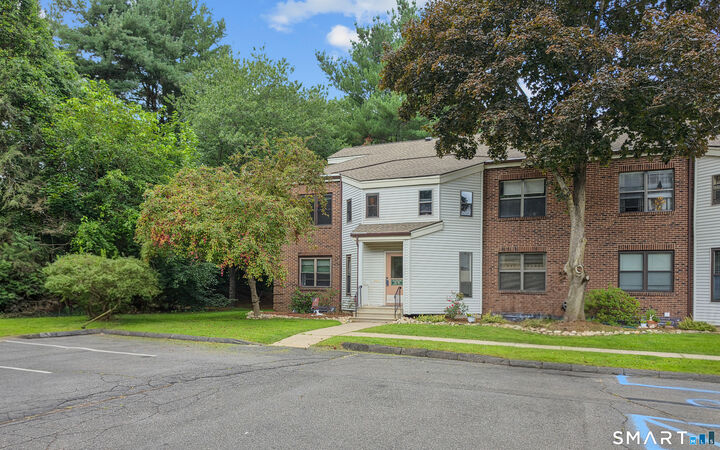 Property Photo:  36 Wellington Drive 36  CT 06032 