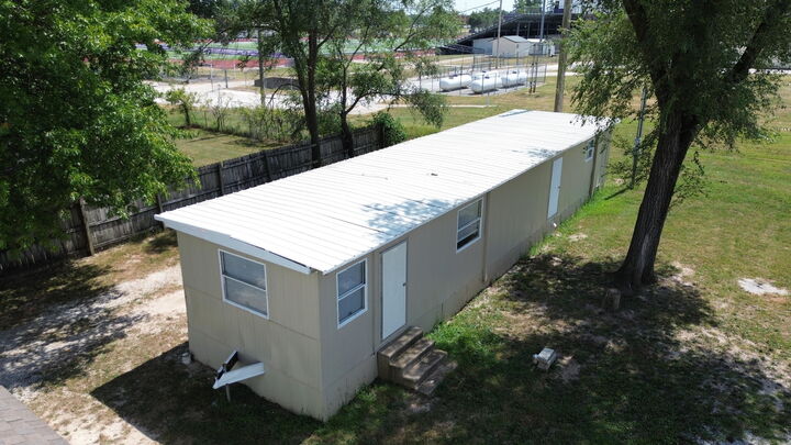 Property Photo:  402 W Colgate Street  MO 65613 