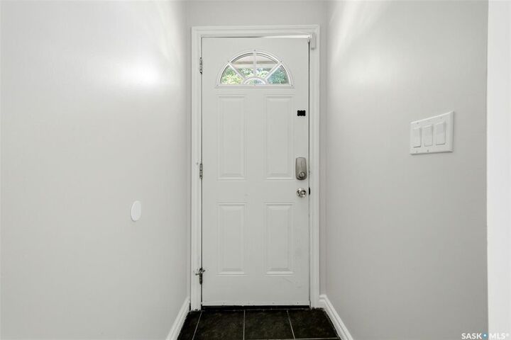 Property Photo:  455 Froom Crescent  SK S4N 1T5 