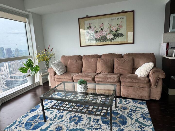 Property Photo:  386 Yonge Street 5316 (Master Bedroom)  ON M5B 0A5 