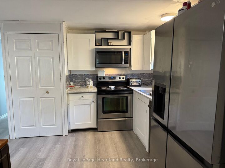 Property Photo:  75049 Hensall Road  ON N0K 1W0 