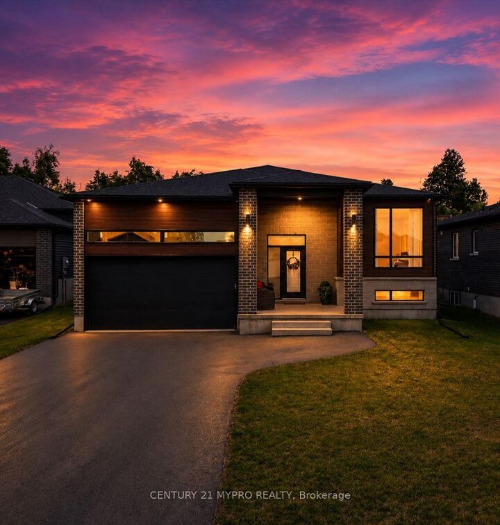 Property Photo: 41 Schmidt Way ON K8V 0L5