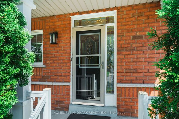 Property Photo: 5487 Churchill Meadows Boulevard ON L5M 6X3