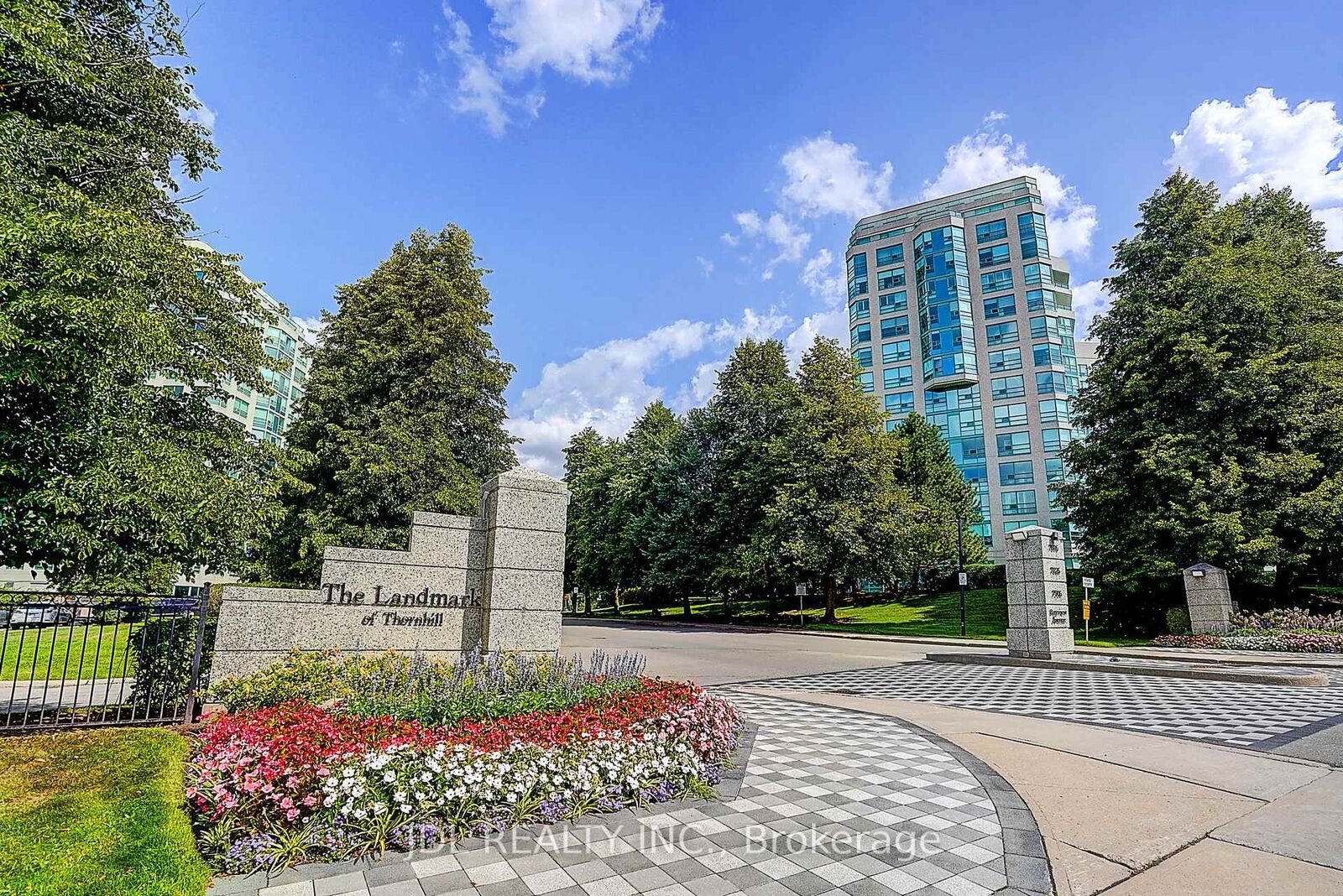 Property Photo:  7825 Bayview Avenue 219  ON L3T 7N2 
