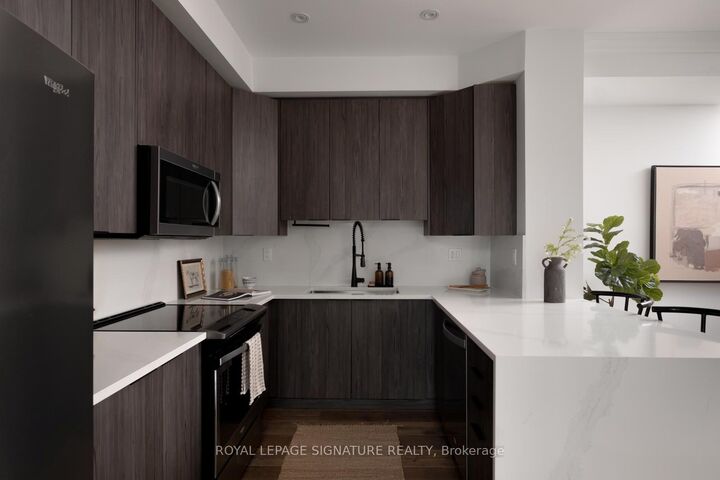 Property Photo: 71 Elder Avenue 73 ON M8W 0B8
