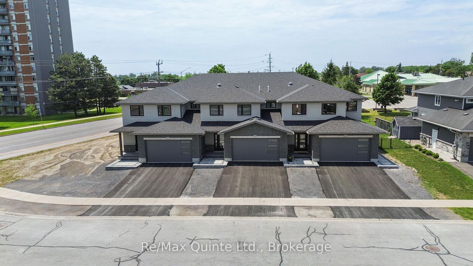 Property Photo: 10 Stinson Avenue ON K8P 5N9