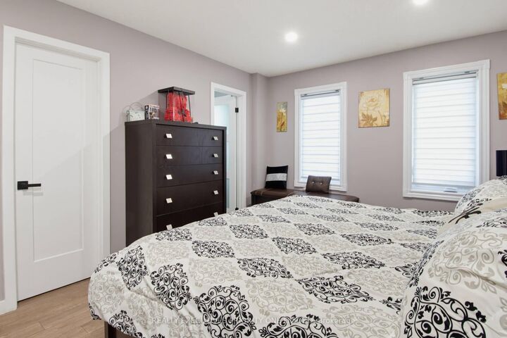 Property Photo:  596 Napa Valley Avenue  ON L4H 1R1 