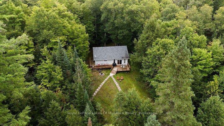 215 Sandwood Drive — photo 1