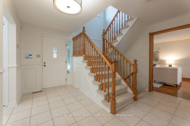 Property Photo: 25 Stiver Court ON L3R 2R1