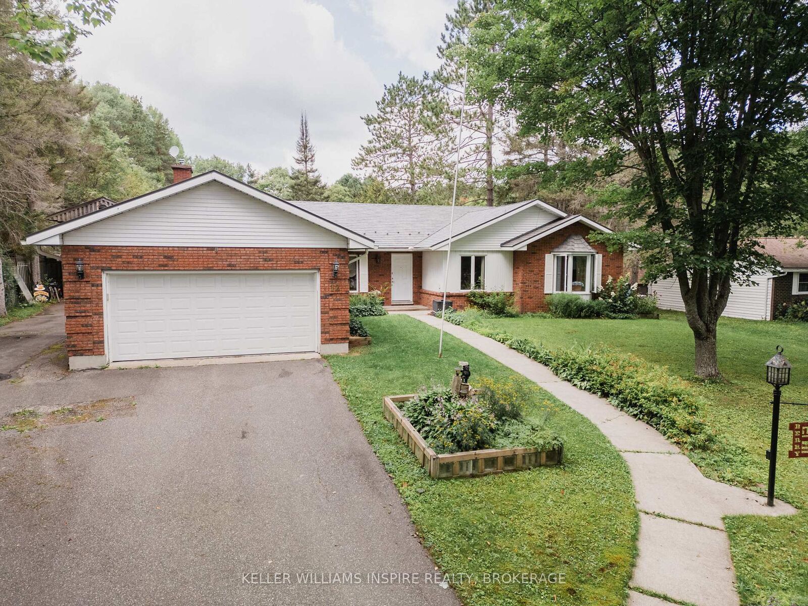 Property Photo: 12 Robert Street ON P0A 1Z0