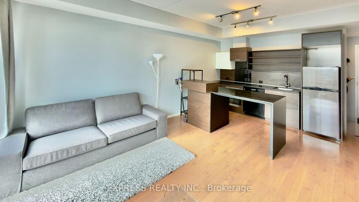 Property Photo: 75 St. Nicholas Street 2006 ON M4Y 0A5