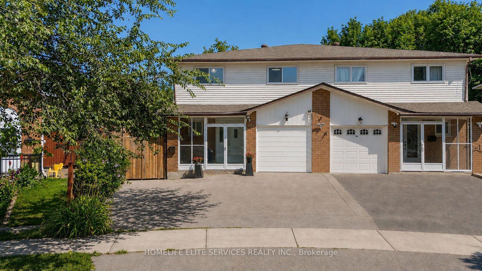Property Photo: 44 Greenhedges Court ON M1B 1T2