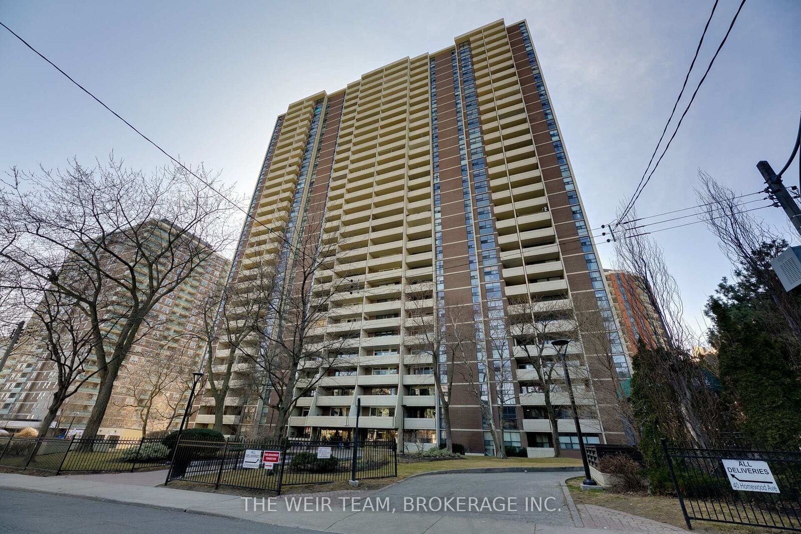 Property Photo: 40 Homewood Avenue 905 ON M4Y 2K2