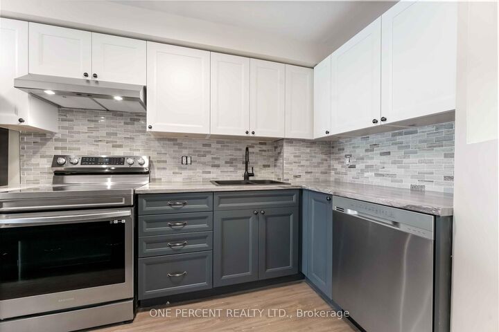 Property Photo:  6643 Bilberry Drive A  ON K1C 4N5 