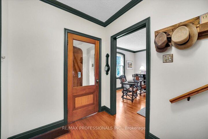 Property Photo:  65 Dunedin Drive  ON M8X 2K7 