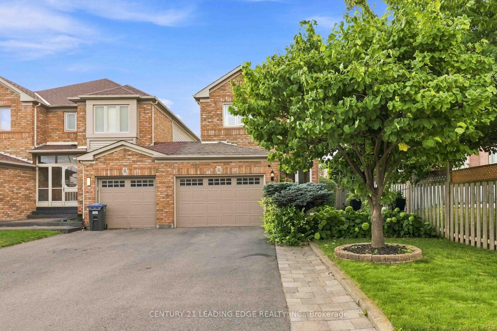 Property Photo: 6 Birchcliffe Drive ON L6Z 4T3