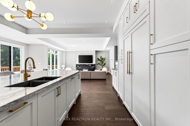 Property Photo: 212 Sussex Avenue ON L4C 2G2