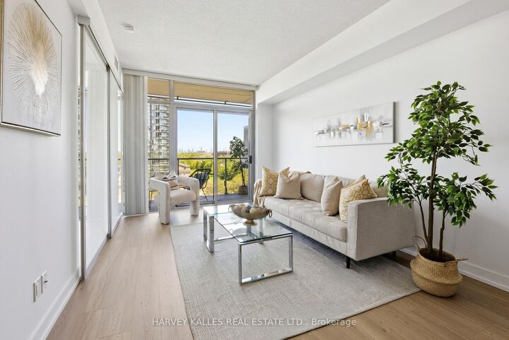 103 The Queensway N/A 701 — photo 1