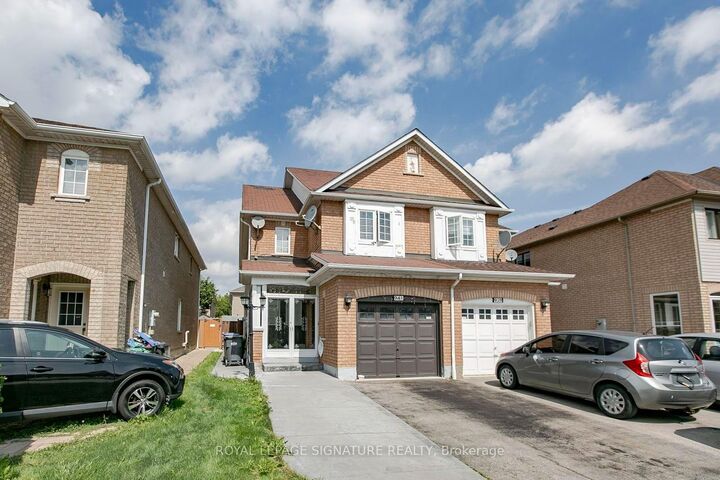 Property Photo: 941 Mandolin Place ON L5W 1S3