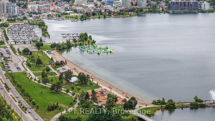Property Photo: 75 Ellen Street 1111 ON L4N 7R6