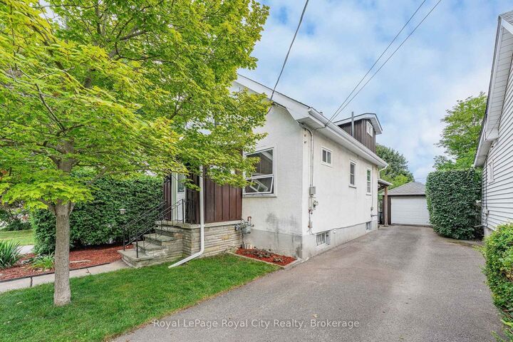 Property Photo: 19 Walter Street ON N1E 5N9