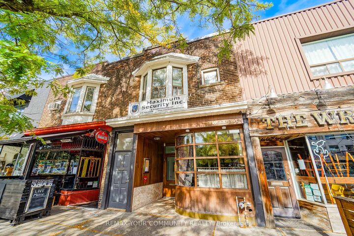 Property Photo:  1378 Danforth Avenue Room 1  ON M4J 3V9 