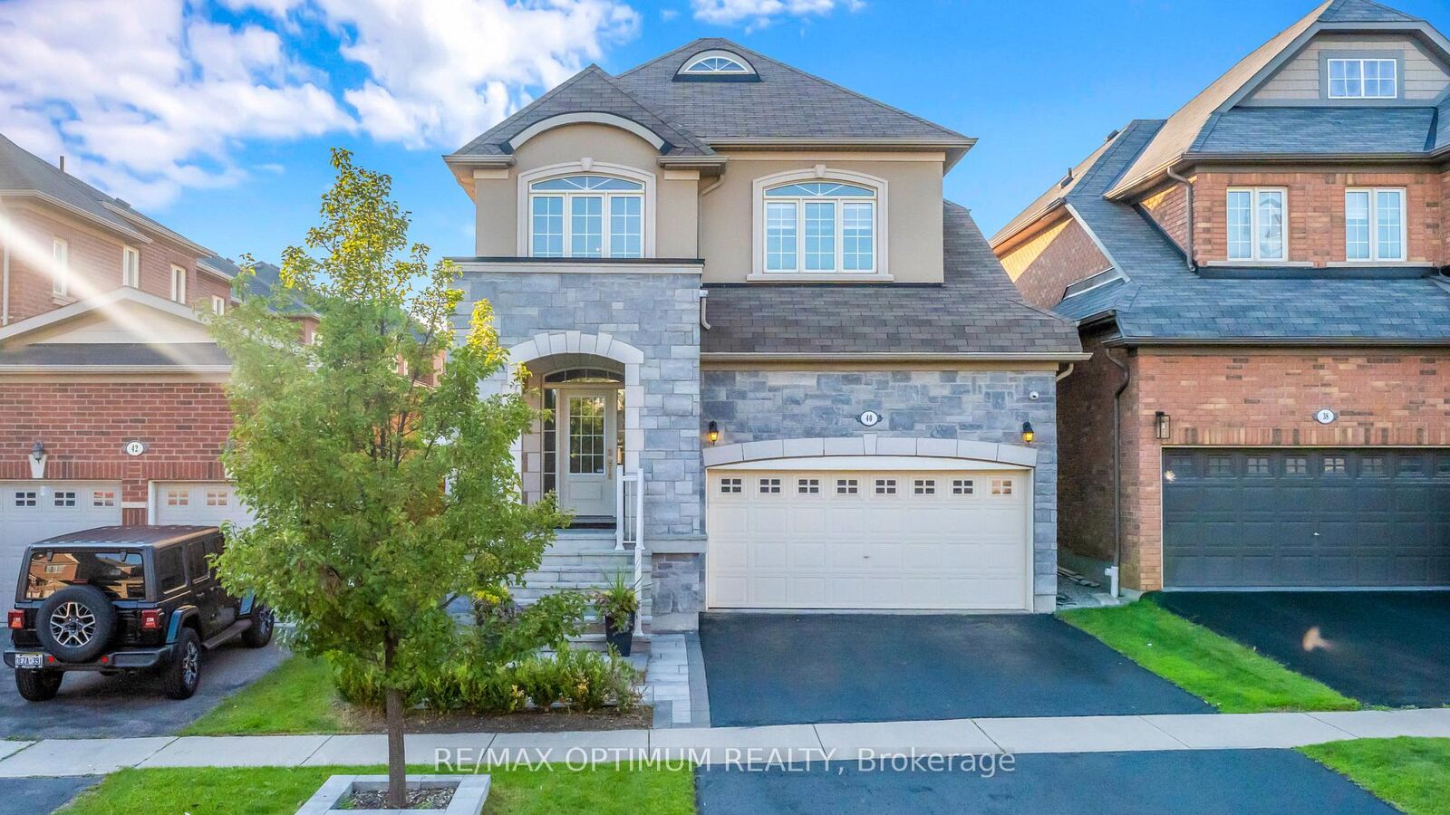 Property Photo: 40 Attraction Drive ON L6Y 0C1