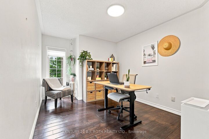 Property Photo:  3 Dean Court  ON L9Z 1J9 