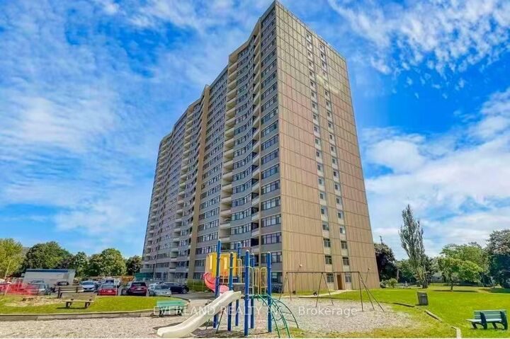 Property Photo: 2050 Bridletowne Circle 303 ON M1W 2V5