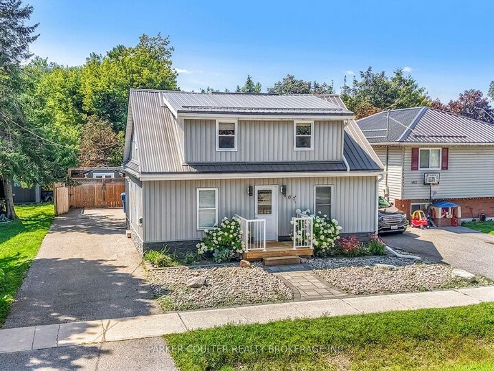 Property Photo:  403A Forest Avenue S  ON L3V 3Z2 