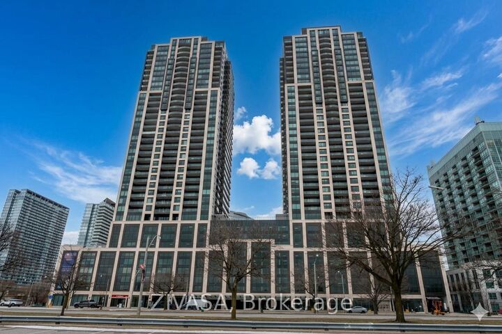 1926 Lakeshore Boulevard W 3911 — photo 1