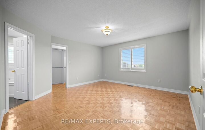 Property Photo: 90 Coolspring Crescent ON L7E 1W7