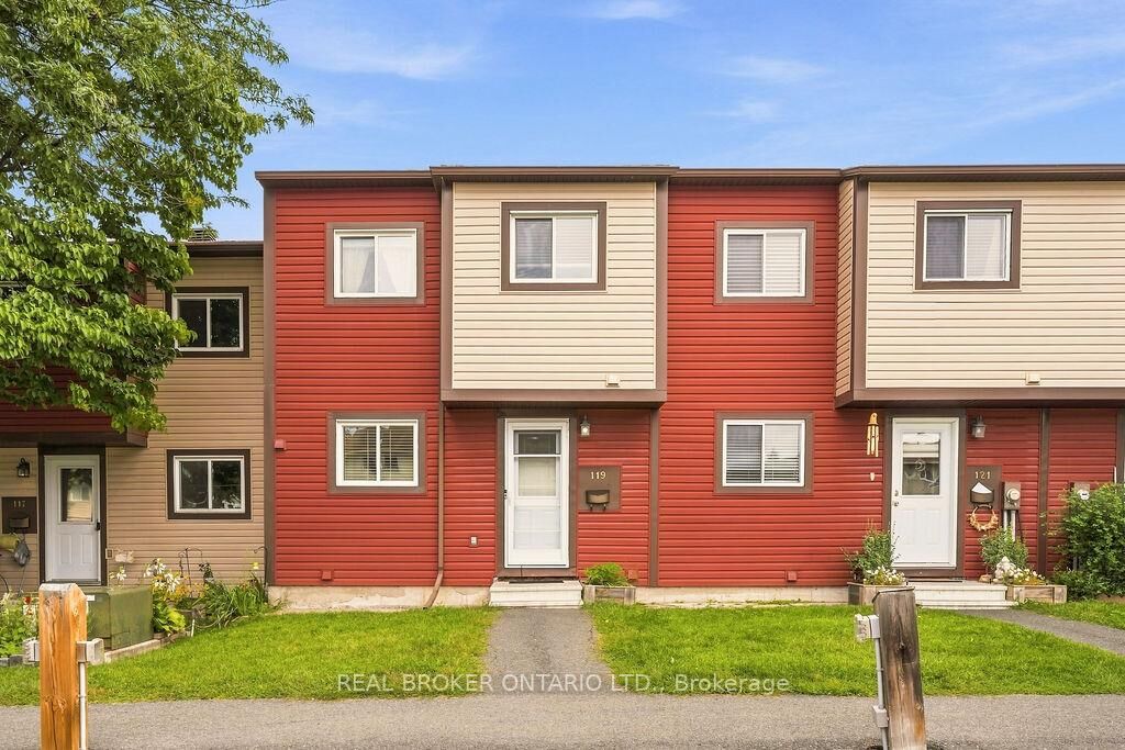Property Photo:  119 Teal Crescent 86  ON K1E 2C1 