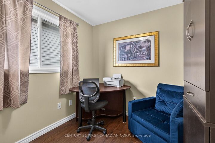 Property Photo:  1354 Aspenridge Crescent  ON N5Y 5P1 
