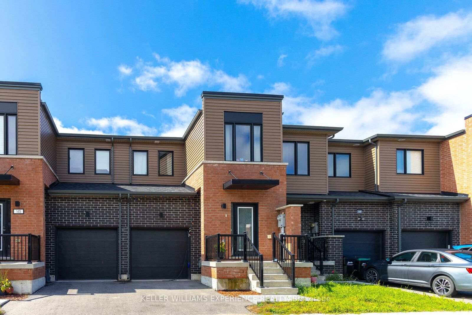 Property Photo: 147 Turnberry Lane ON L9J 0M4