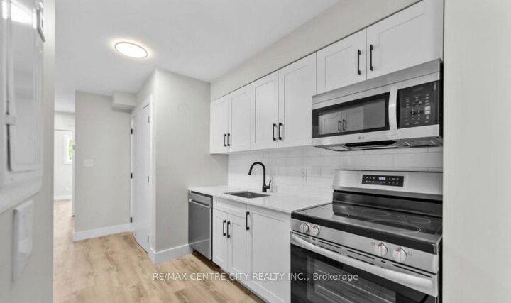 Property Photo:  400 Scenic Drive N 3A  ON N5Z 3A8 