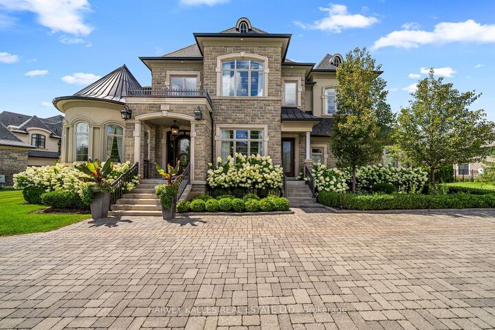 Property Photo: 30 Spicewood Crescent ON L4H 4E4