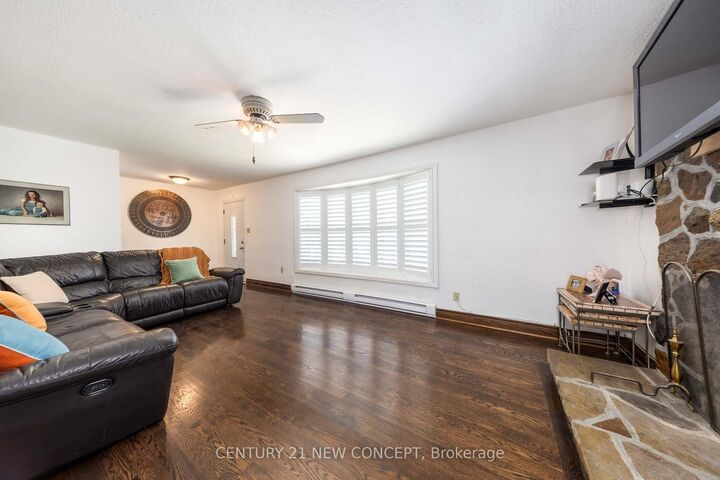 Property Photo:  20430 Bathurst Street  ON L9N 1P5 
