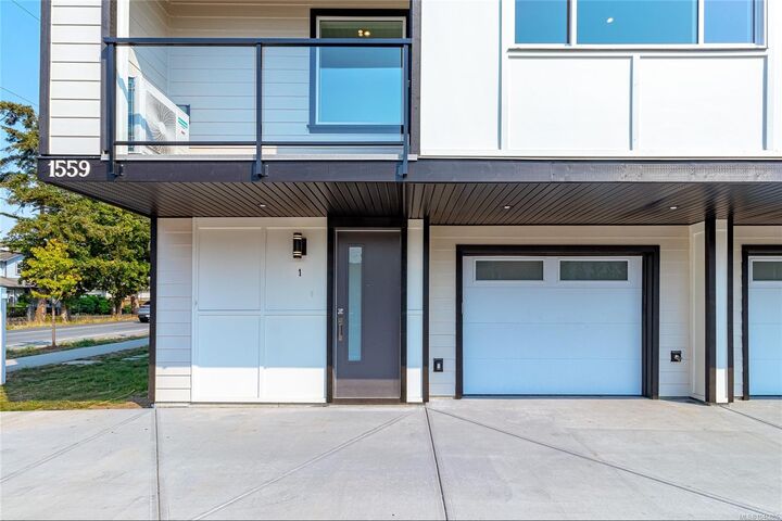 Property Photo: 1559 Ash Rd #1 BC V8N 2S9