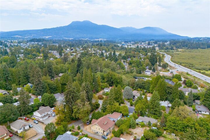 Property Photo: 1094 Islay St BC V9L 2E1