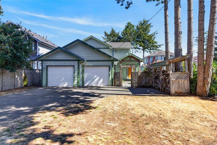 Property Photo: 1776 Astra Rd BC V9M 4B6